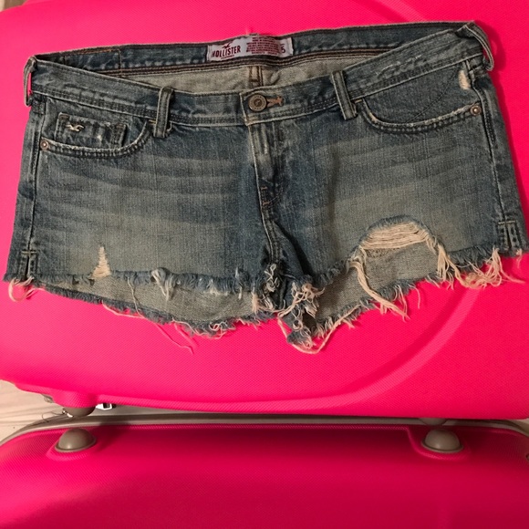 Hollister jean shorts🔆