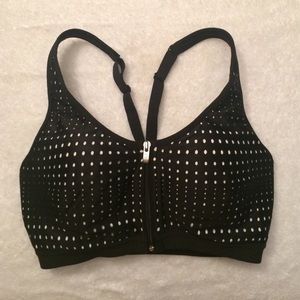 NEW Victoria's Secret sport front close sports bra