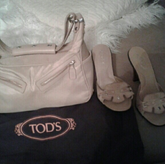 Shoes and matching hand bag.