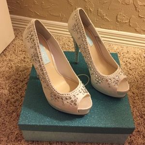 Betsey Johnson White Lace Rhinestone Wedding Pumps