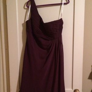David's Bridal F15608 plum chiffon one-shoulder