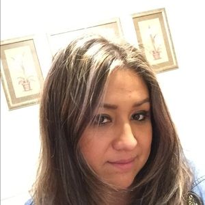 Meet your Posher, Monica