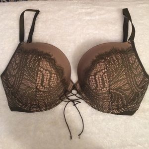 Very sexy push up bra green and nude lace 32dd bra