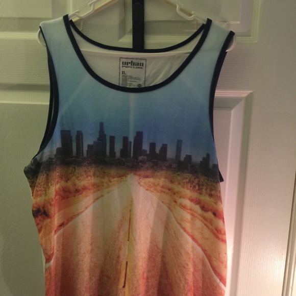 Graphic Tank XL