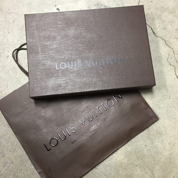 Authentic Louis Vuitton Scarf box shopper bag