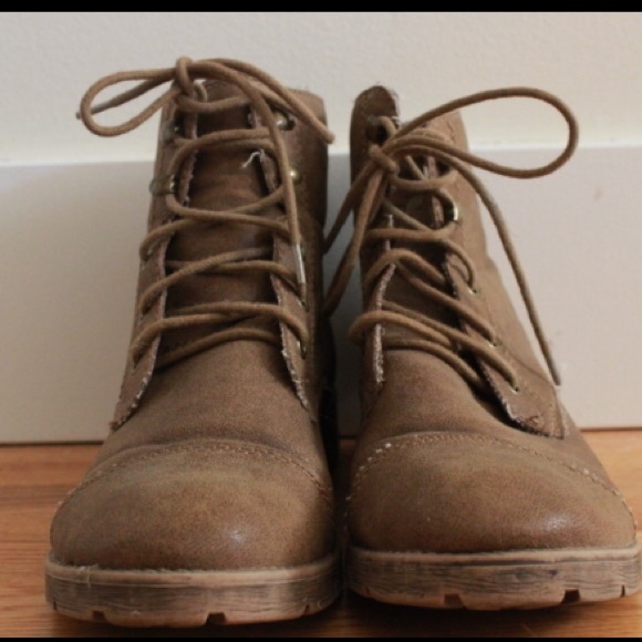 Brown ankle boots