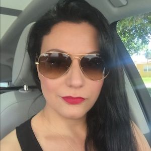 Meet your Posher, Erika