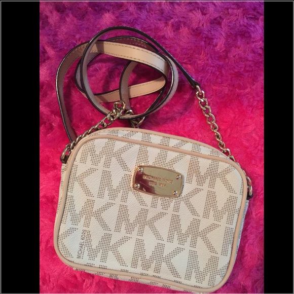 FINAL SALE ORIGINAL MK CROSSBODY