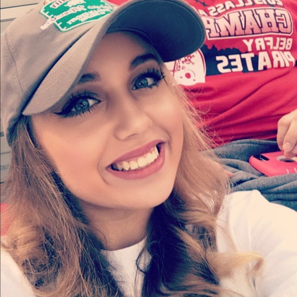 Meet your Posher, Chasidy - Picture 1 of 1