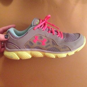 UA Micro G Women's Shoes
