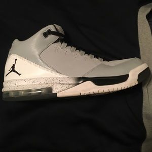 Jordan flight origin 2 size 10.5 barely worn