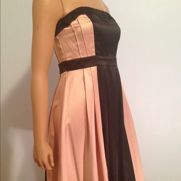 Lightweight, Colorblock, Strapless Dress - Picture 2 of 5