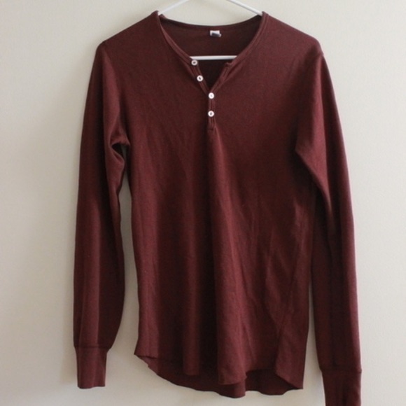 Maroon long sleeve tee