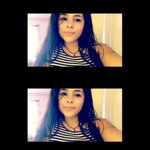 Meet your Posher, Vanessa