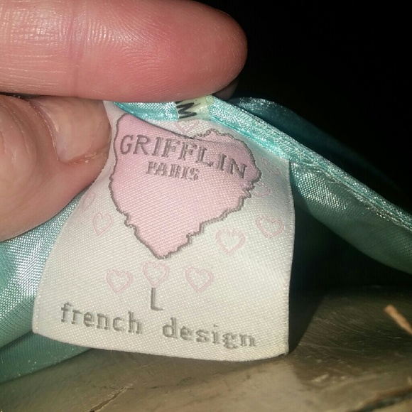 Grifflin French design dresses - Picture 4 of 4