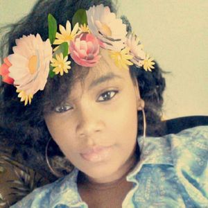 Meet your Posher, Olivia