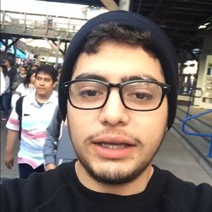 Meet your Posher, Christian