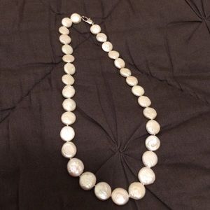 Modern pearl necklace!
