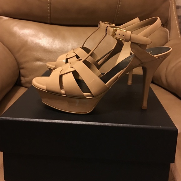 Saint Laurent Tribute patent leather sandal - Picture 2 of 4