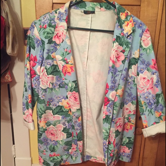 Vintage Floral Blazer