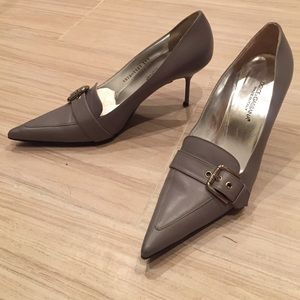 D&G classic grey heels with buckle. 9.5