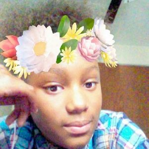 Meet your Posher, Makila