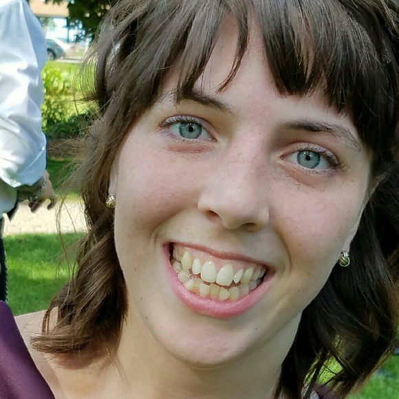 Hi I'm Michelle and the 2nd pic is my DD Caitlin - Picture 2 of 9