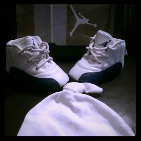 Jordan 11 Retro Blue ans White size 3C SOLD