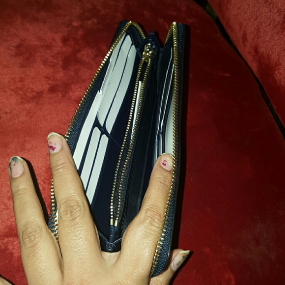 Wallet - Picture 2 of 3