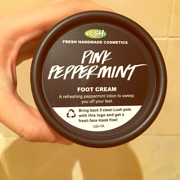 Brand New! Lush Pink Peppermint Foot Cream❤️