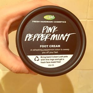 Brand New! Lush Pink Peppermint Foot Cream❤️