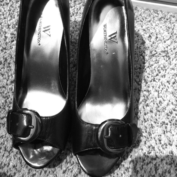 Black high heels shoes