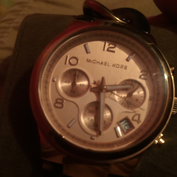 Mk watch