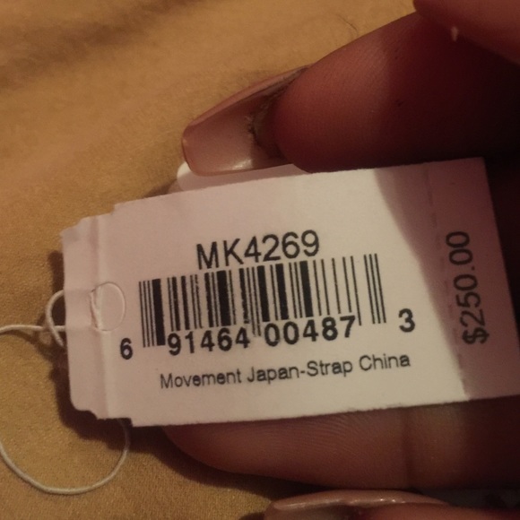 Mk watch - Picture 4 of 4