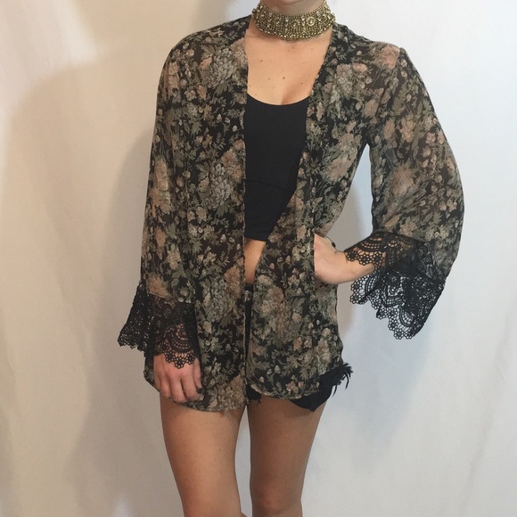 Audrey 3+ 1 Sweaters - Audrey 3 + 1 Floral Kimono W/Lace Bell Sleeves
