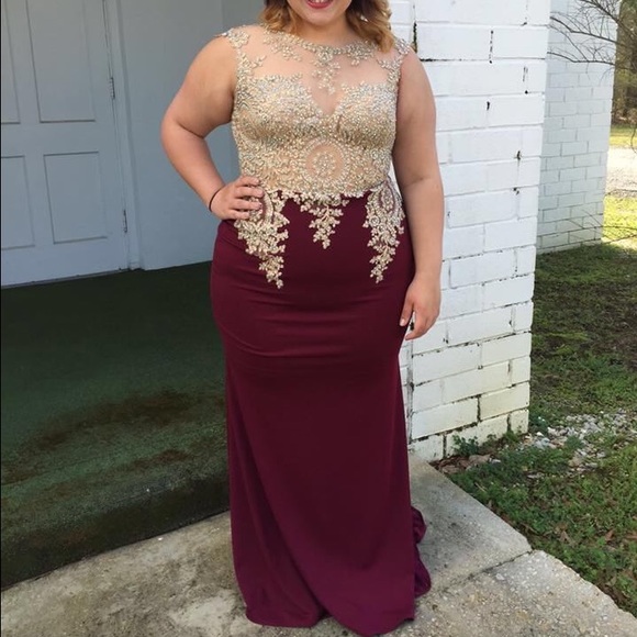 💰Sold on Mercari..💰 - Picture 1 of 3