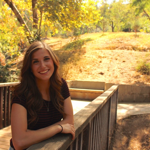 Meet your Posher, Makayla - Picture 1 of 1