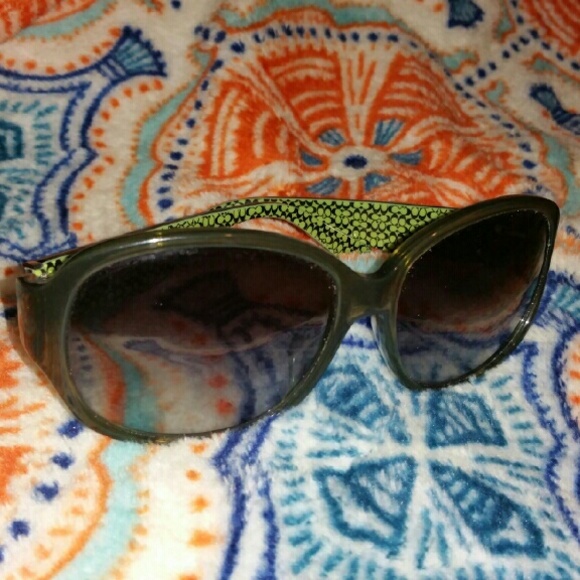 JADE COACH SYLVIS SUNGLASSES