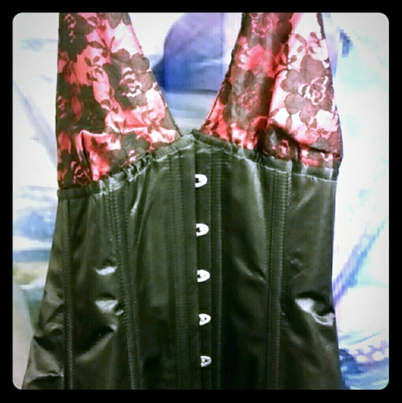 Flash sale!-Red and black lace flower corset