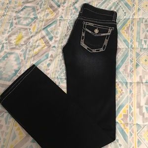 NWOT Daytrip (Buckle) "Leo Bootcut" Jeans
