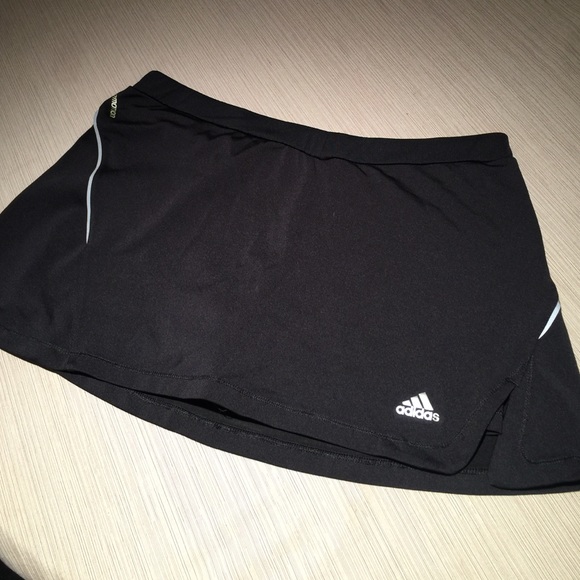 Adidas black tennis skirt