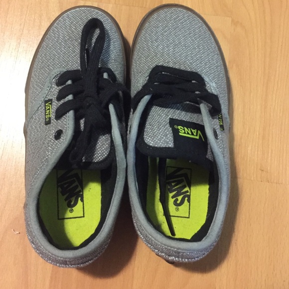 Brand new van shoe for kid - Picture 1 of 4