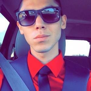 Meet your Posher, Luis