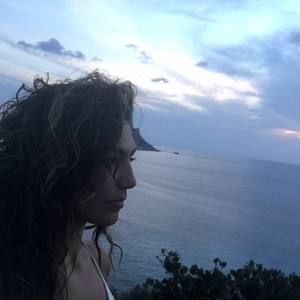 Meet your Posher, Erica