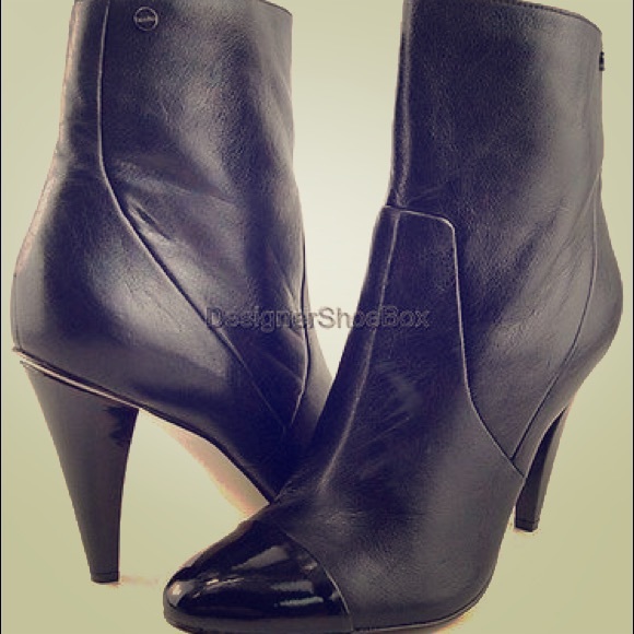 Calvin Klein 'Clarissa' Ankle Boots Sz 6 NWOB