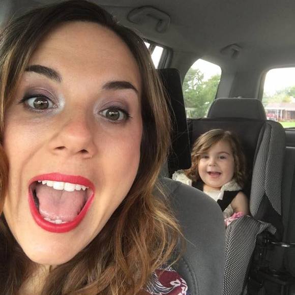 Meet your Posher, Angie - Picture 2 of 8