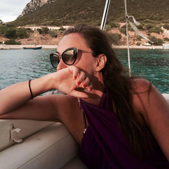 Meet your Posher, Lavinia - Picture 1 of 1