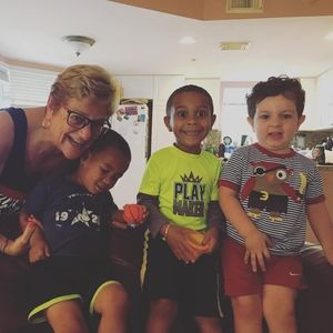 Meet your Posher, Leonora