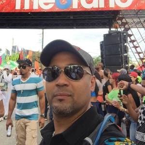 Meet your Posher, Cesar