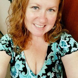 Meet your Posher, Stefanie